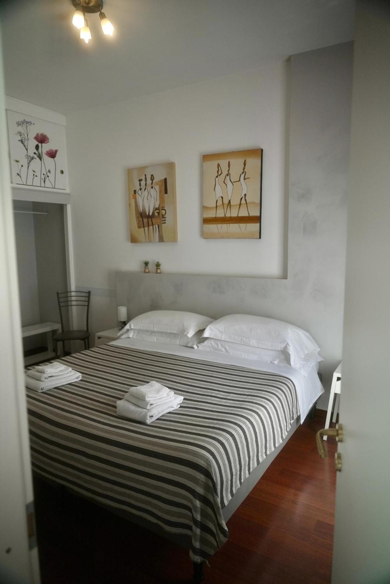 רומא Casa Mia Guesthouse מראה חיצוני תמונה