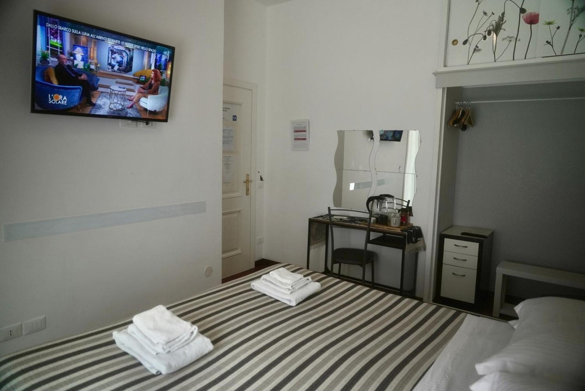 רומא Casa Mia Guesthouse מראה חיצוני תמונה