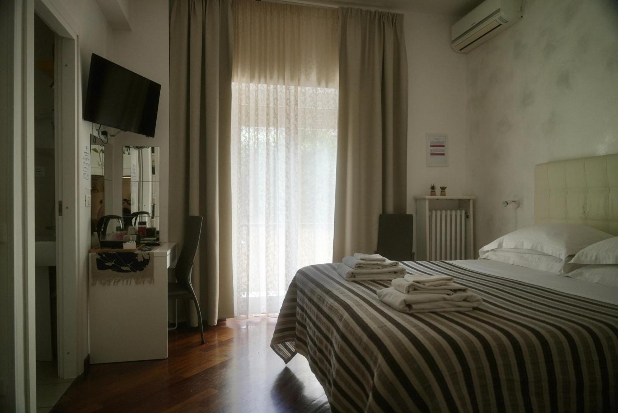 רומא Casa Mia Guesthouse מראה חיצוני תמונה