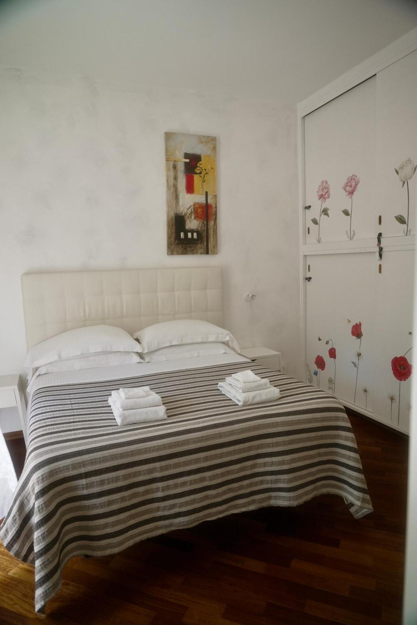 רומא Casa Mia Guesthouse מראה חיצוני תמונה